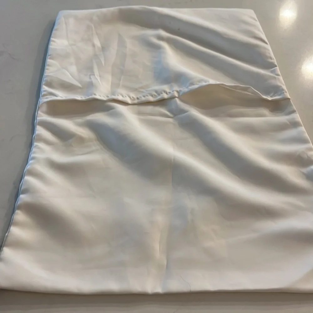 Gucci dust bag pre-owned a few stains - Picture 8 of 12